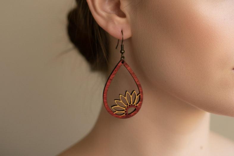 Sunflower Cutout Earrings